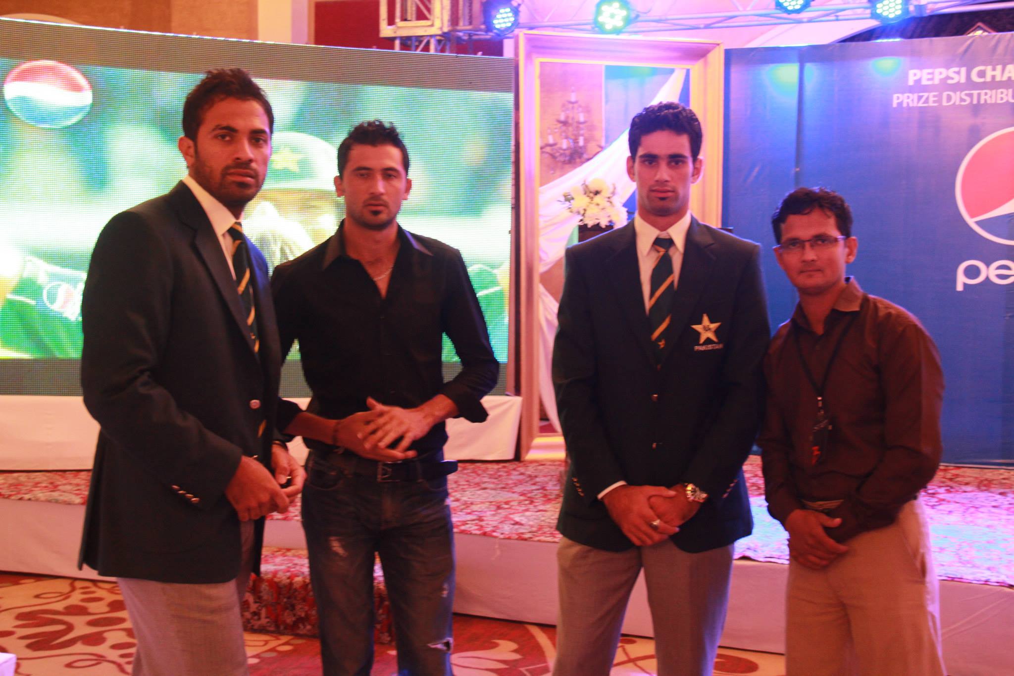 Full view: Corporate prize distribution event